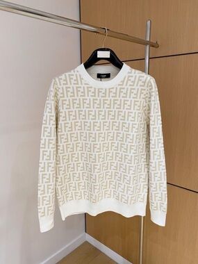 Crewneck Sweater in Ivory & Beige